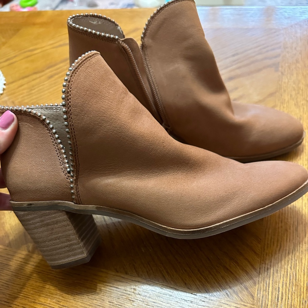 Lucky Brand booties short boots 8